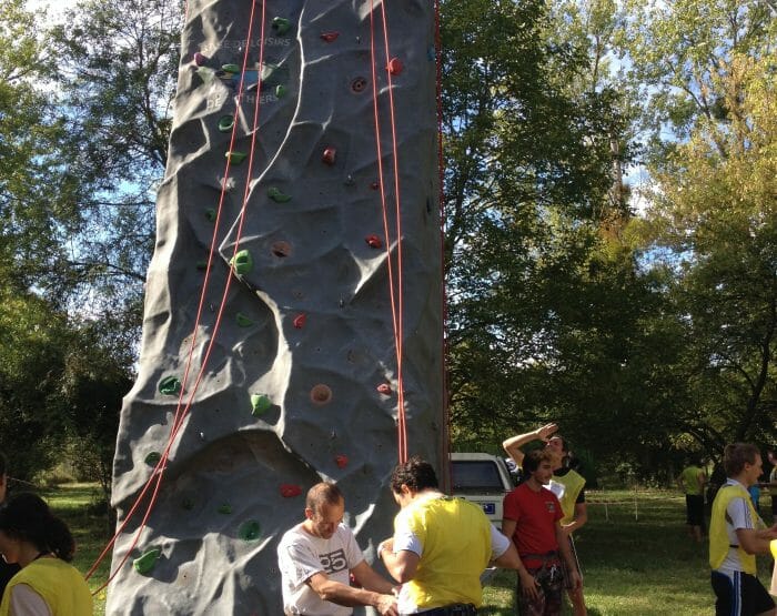 Animation sur mur d'escalade