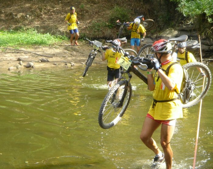 Les Course d’orientation sont très souvent une des épreuves phare dans les Raids. A pied ou en VTT ou la combinaison des deux, le Run and Bike