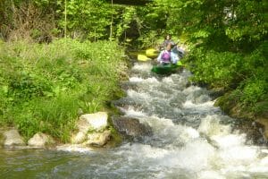 A peine démarré et vous voilà déjà à franchir le 1er déversoir du parcours. Sensation garantie