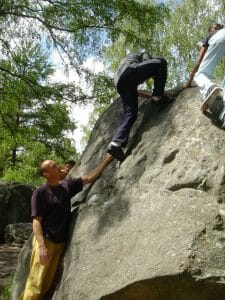 Pour une sortie scolaire ou un centre de loisirs, nos moniteurs diplômés d’état peuvent prendre en charge un groupe d’enfants pour une initiation ou un perfectionnement à la pratique de la Varrape.