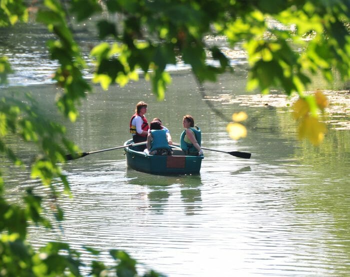 Barque au parc Caillebotte